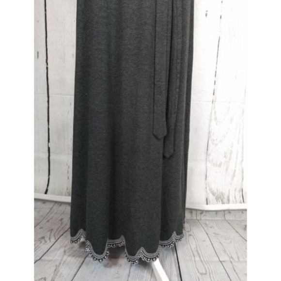 Charcoal Gray Scallop Maxi Dress NWT Boutique GIFT - Picture 5 of 8